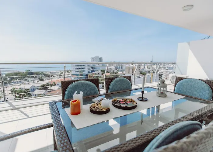 Promenade Seaview Heaven * ラルナカ