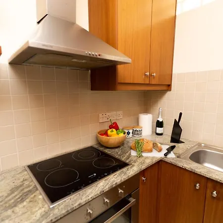 Promenade Seaview Heaven * Larnaca